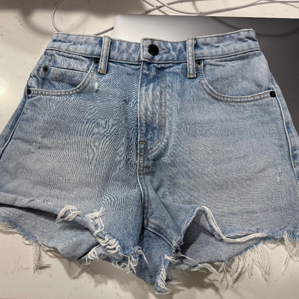 Light Wash High-Waisted Denim Shorts